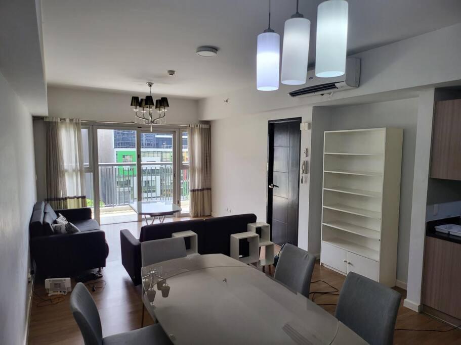 마닐라 Luxury @ Bgc Sleeps 6 Comfortably Fast Wifi Pool! 아파트 외부 사진