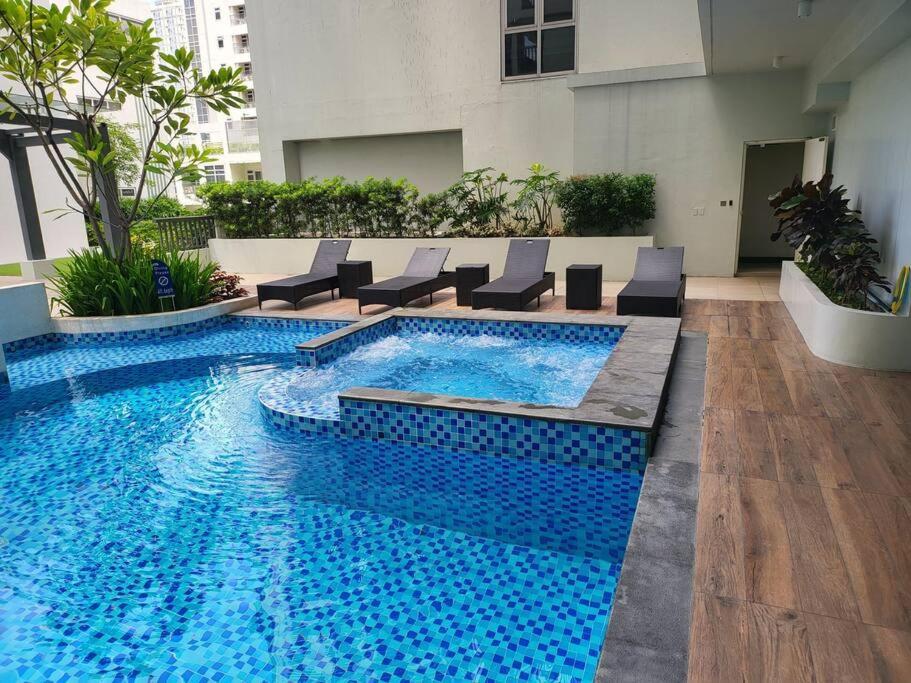 마닐라 Luxury @ Bgc Sleeps 6 Comfortably Fast Wifi Pool! 아파트 외부 사진