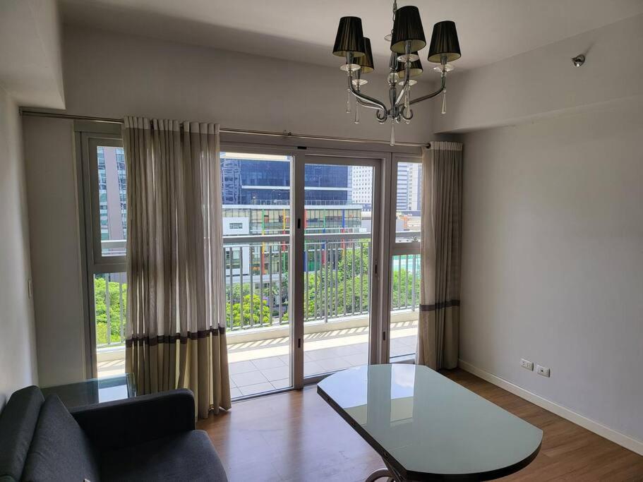 마닐라 Luxury @ Bgc Sleeps 6 Comfortably Fast Wifi Pool! 아파트 외부 사진