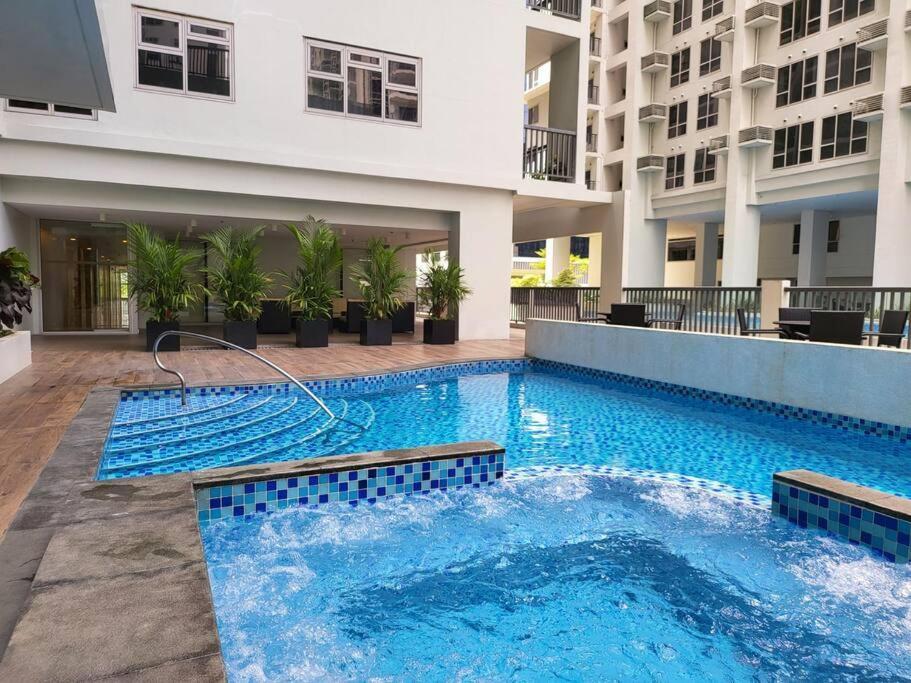 마닐라 Luxury @ Bgc Sleeps 6 Comfortably Fast Wifi Pool! 아파트 외부 사진