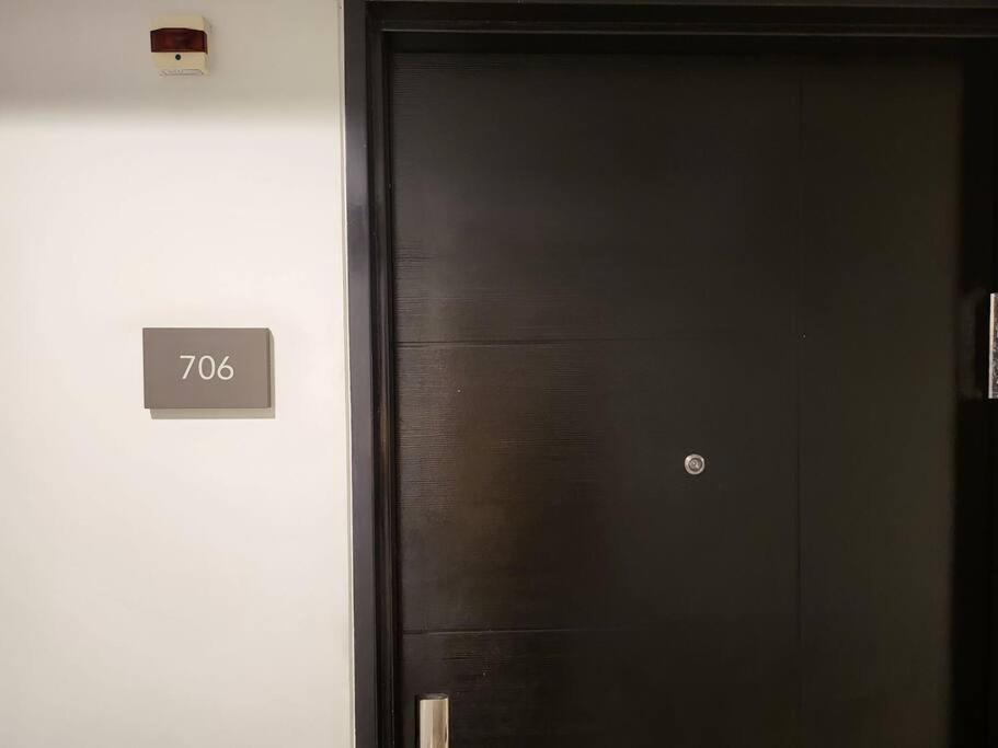 마닐라 Luxury @ Bgc Sleeps 6 Comfortably Fast Wifi Pool! 아파트 외부 사진