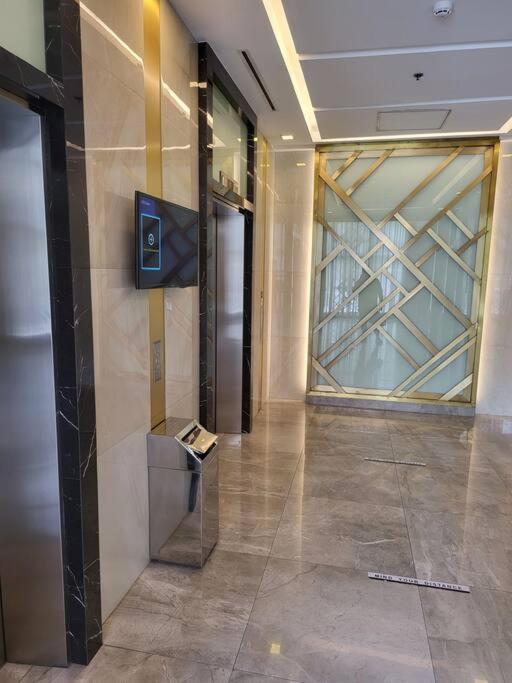 마닐라 Luxury @ Bgc Sleeps 6 Comfortably Fast Wifi Pool! 아파트 외부 사진